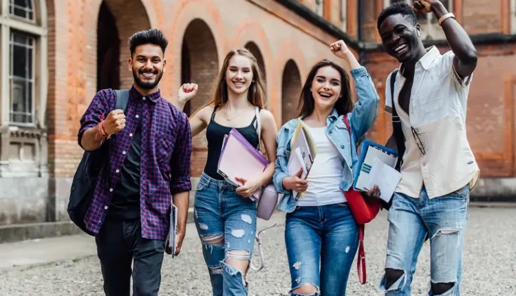 Étudier gratuitement au Canada